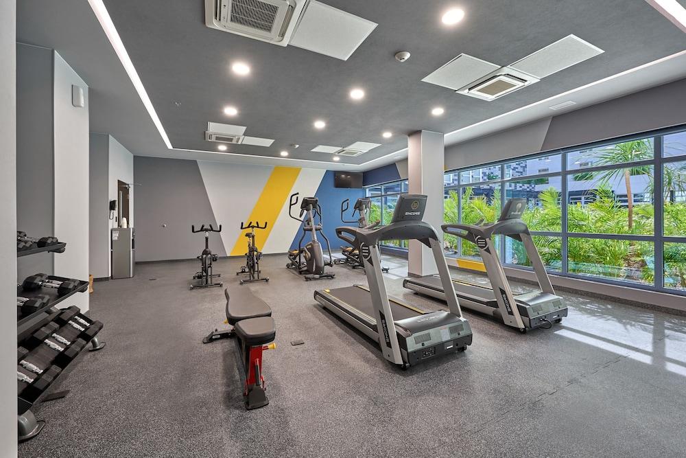 Alfredo V. Bonfil City Express Suites By Marriott Cancun Aeropuerto מראה חיצוני תמונה
