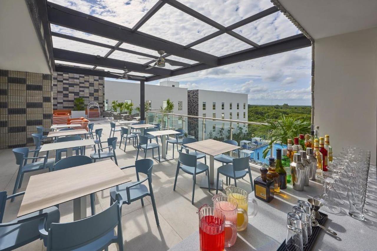 Alfredo V. Bonfil City Express Suites By Marriott Cancun Aeropuerto מראה חיצוני תמונה