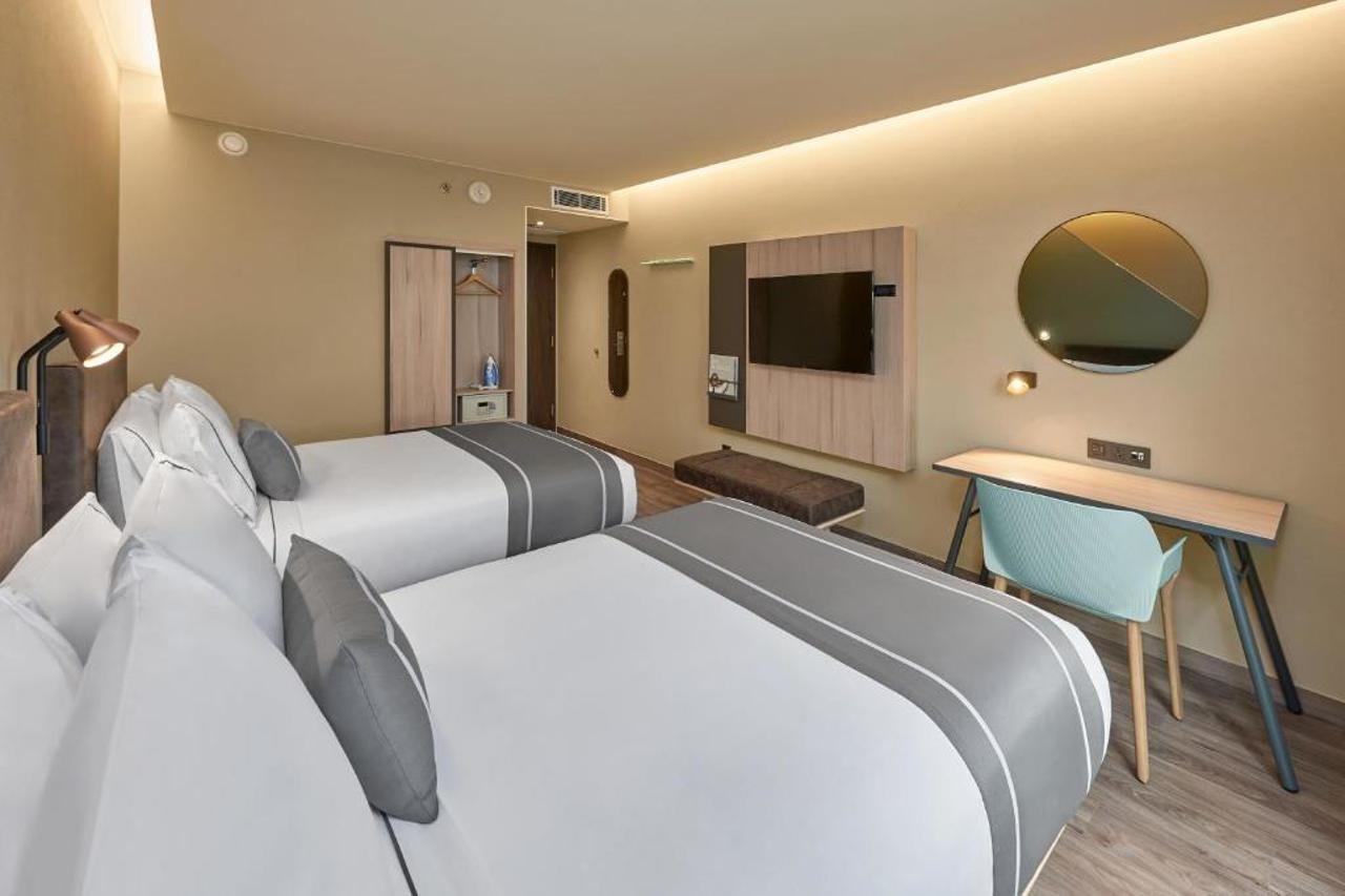 Alfredo V. Bonfil City Express Suites By Marriott Cancun Aeropuerto מראה חיצוני תמונה